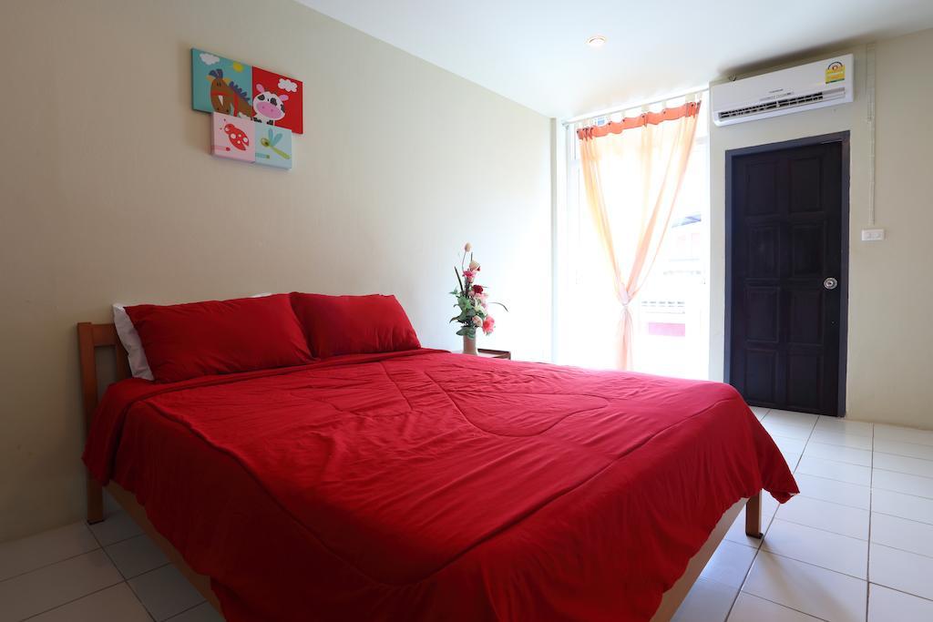 Aparthotel The One Phetchabun Zimmer foto